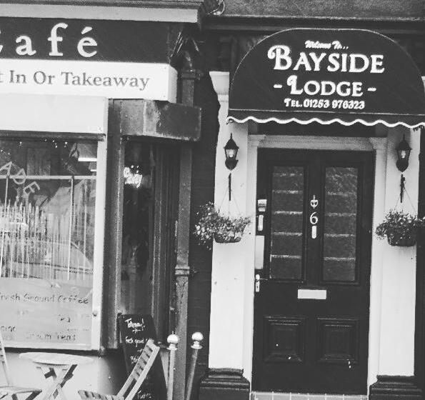 Majatalo Bayside Lodge