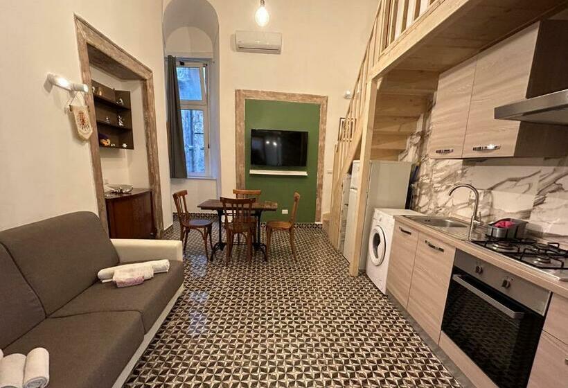 پانسیون Tribunali Apartments