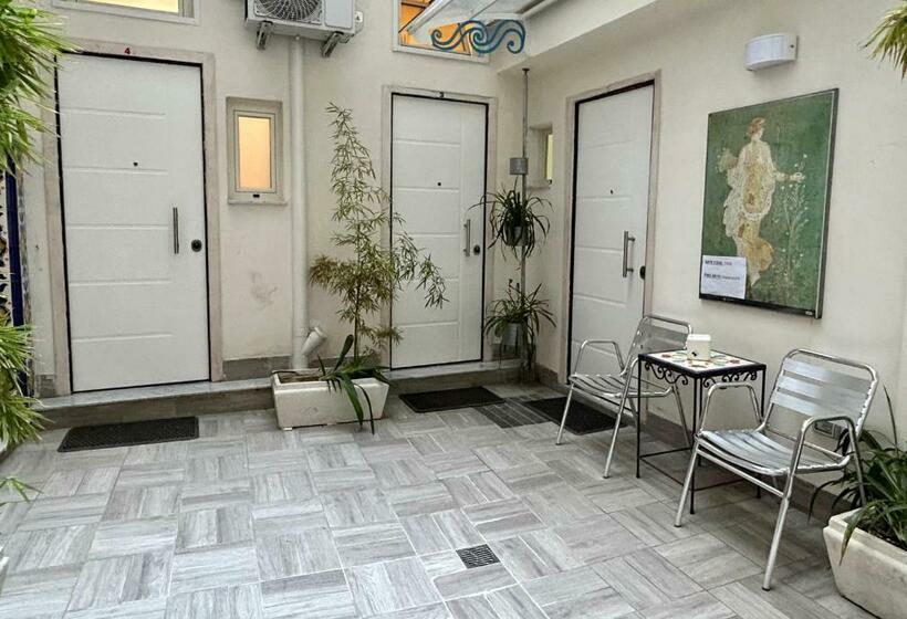 پانسیون Tribunali Apartments