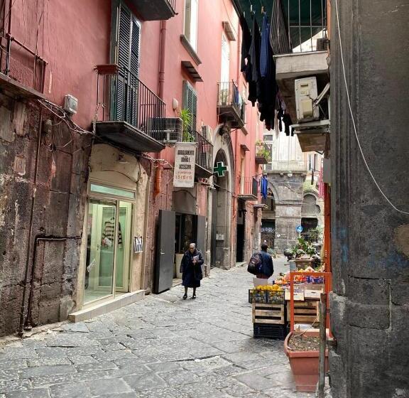 پانسیون Tribunali Apartments