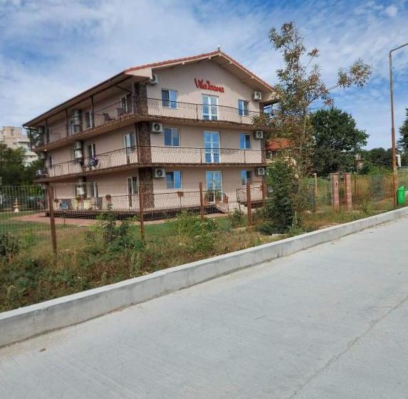 פנסיון Ioana   Camere De Inchiriat