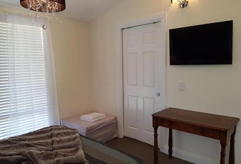 ベッドアンドブレックファースト Birch Lane