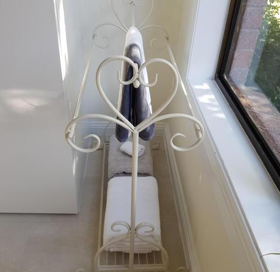 ベッドアンドブレックファースト Birch Lane