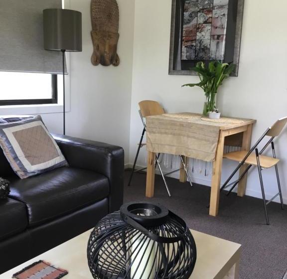 住宿加早餐  Nextdoor@portarthur