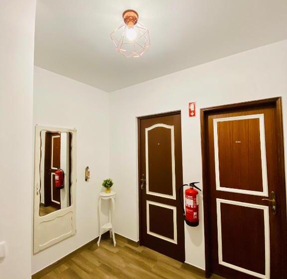 مبيت وإفطار Stay On Top Old Town