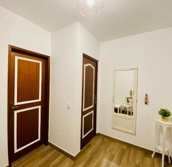 مبيت وإفطار Stay On Top Old Town