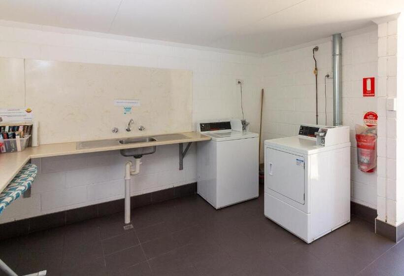 فندق Paringa Caravan Park