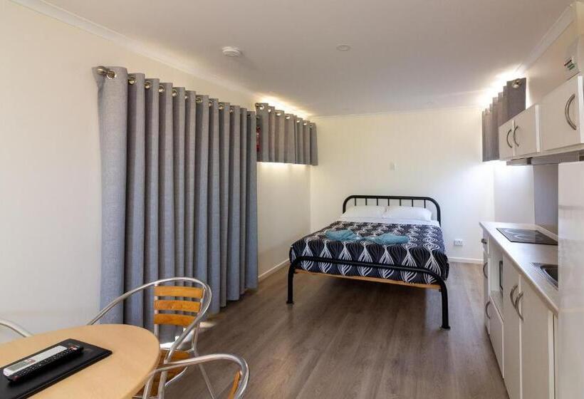 فندق Paringa Caravan Park