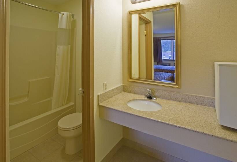 فندق على الطريق Regal Inn