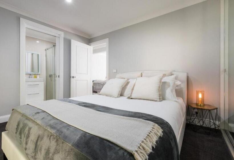 פנסיון Qupi House Formerly Rex S Yarra Valley House