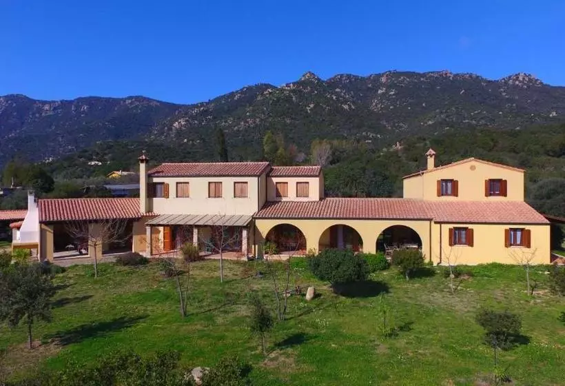 ペンション Terremesu A Castiadas Villasimius Costa Rei