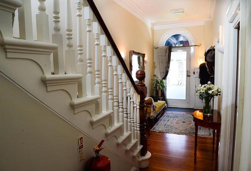 膳宿费 The Villa Bridlington