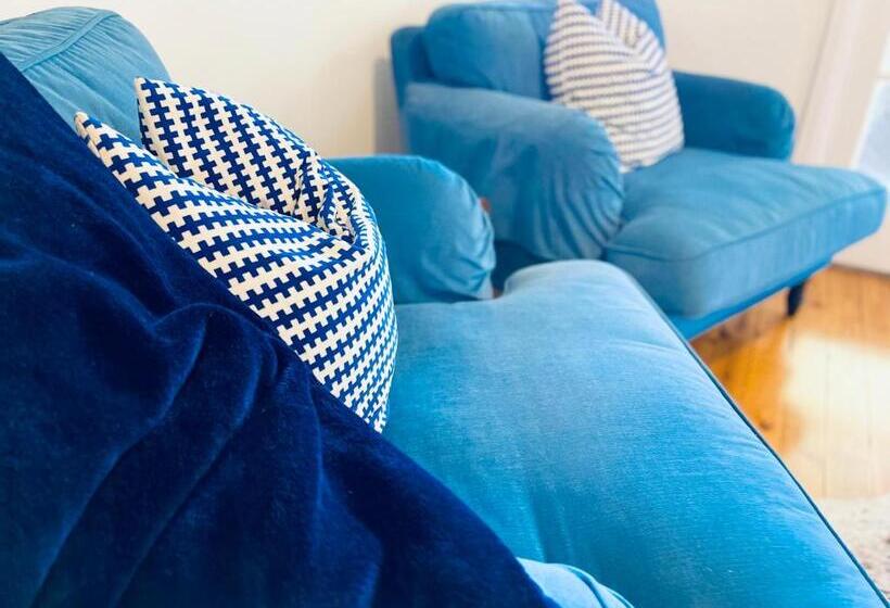 膳宿费 Town Cottage