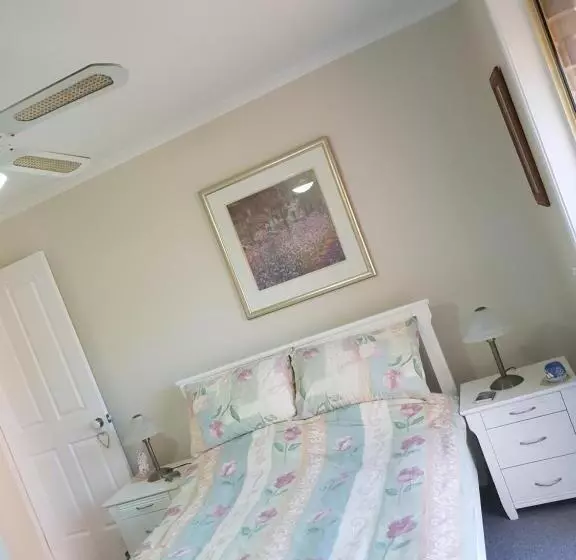 Robyn S Nest   Bed And Breakfast