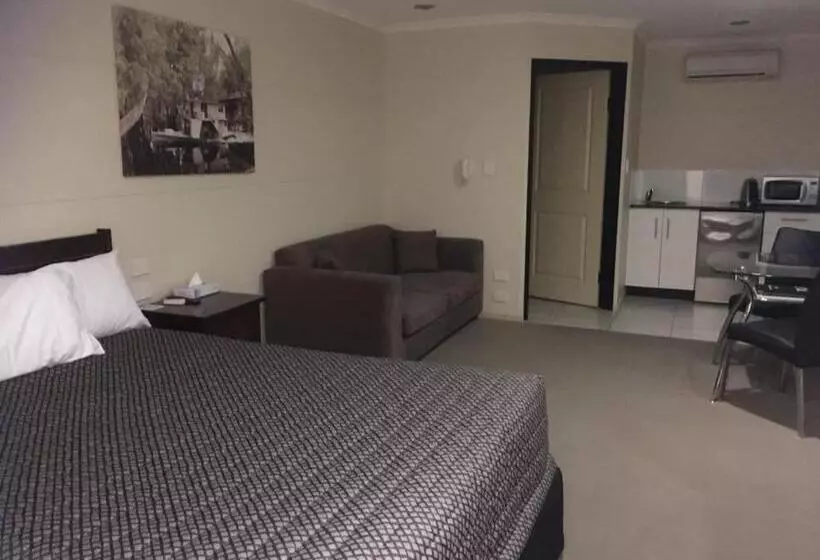 Balranald Club Motel