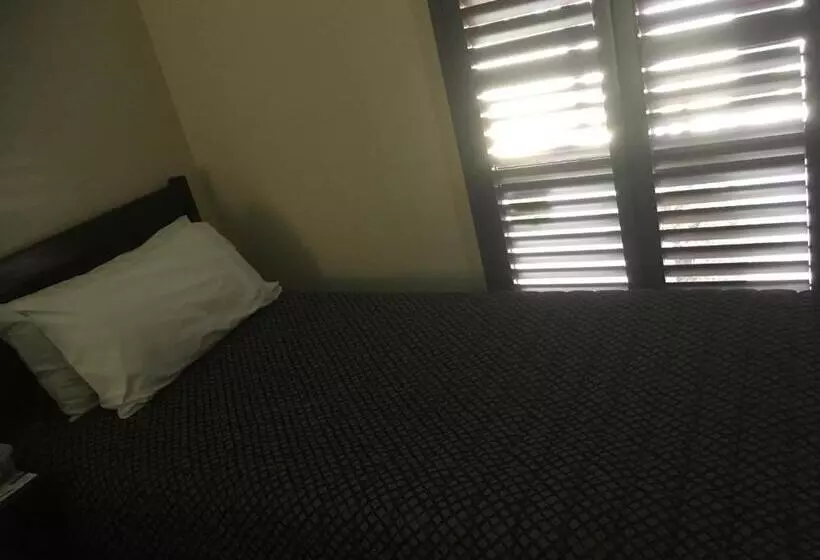 Balranald Club Motel