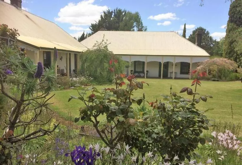 ベッドアンドブレックファースト Dingup House