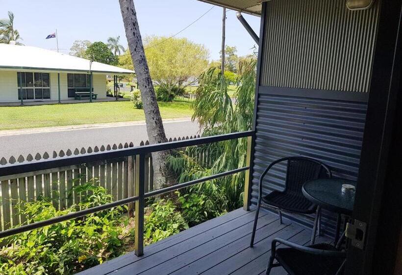 Cardwell Beachcomber Motel & Tourist Park