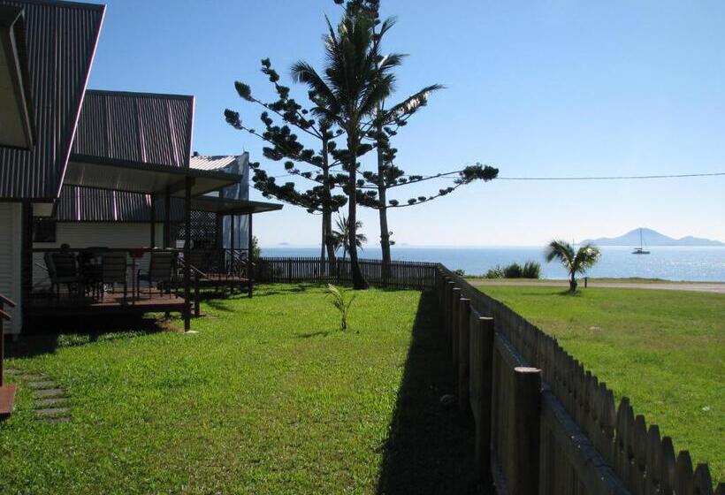 Cardwell Beachcomber Motel & Tourist Park