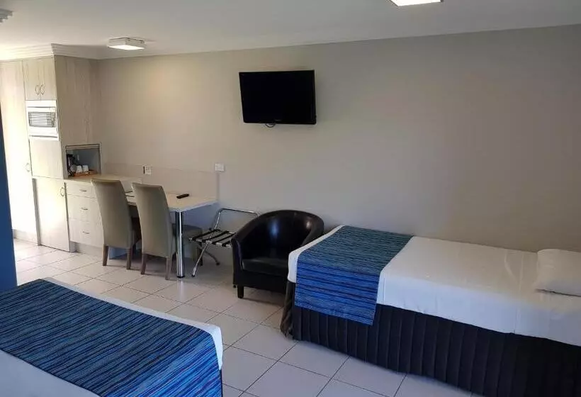 Cardwell Beachcomber Motel & Tourist Park