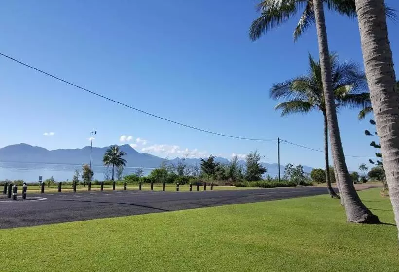 Cardwell Beachcomber Motel & Tourist Park