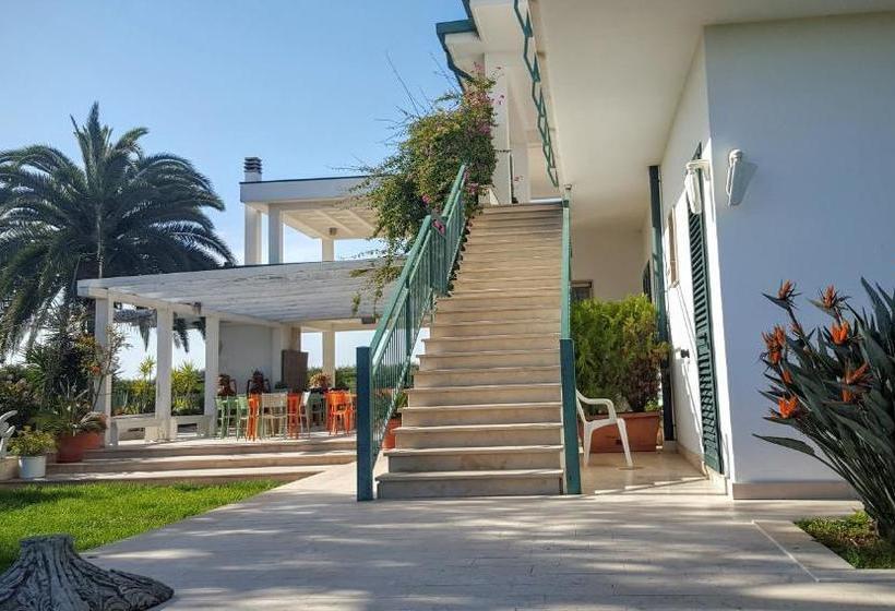 فندق Agriturismo Donna Clementina