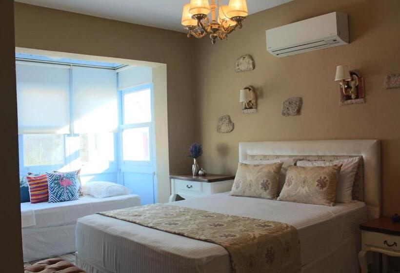 فندق June Alaçatı Adult Only