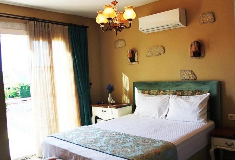 فندق June Alaçatı Adult Only