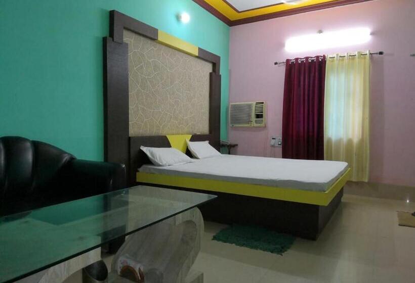 Hotel Maurya Royal