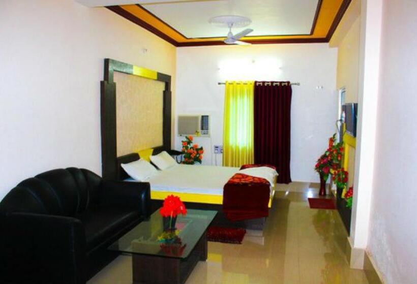 Hotel Maurya Royal