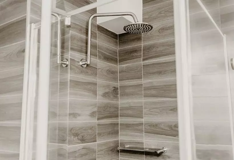 Hotel Nightcap At Barkly