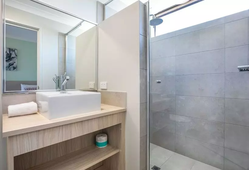 Hotel Nightcap At Barkly