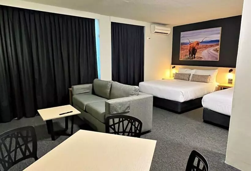 Hotel Nightcap At Barkly