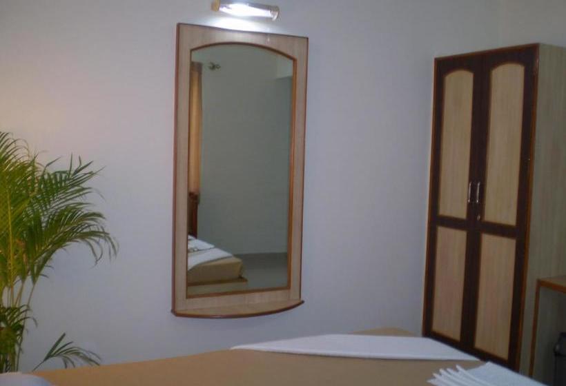 Hotel Pratik Comforts