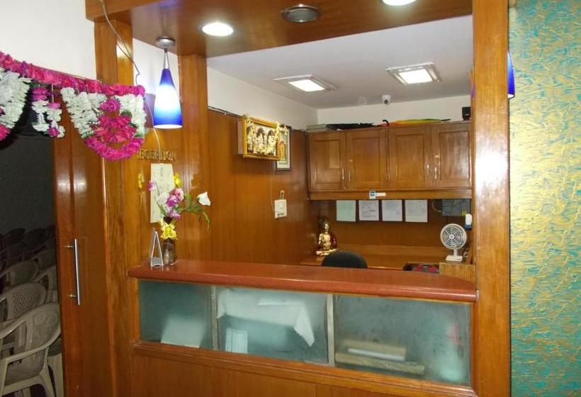 Hotel Pratik Comforts