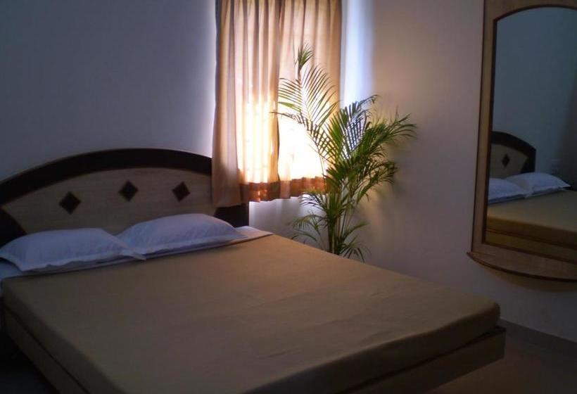 Hotel Pratik Comforts