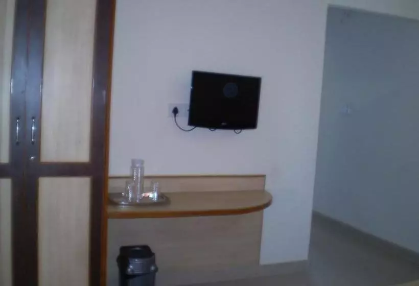 Hotel Pratik Comforts