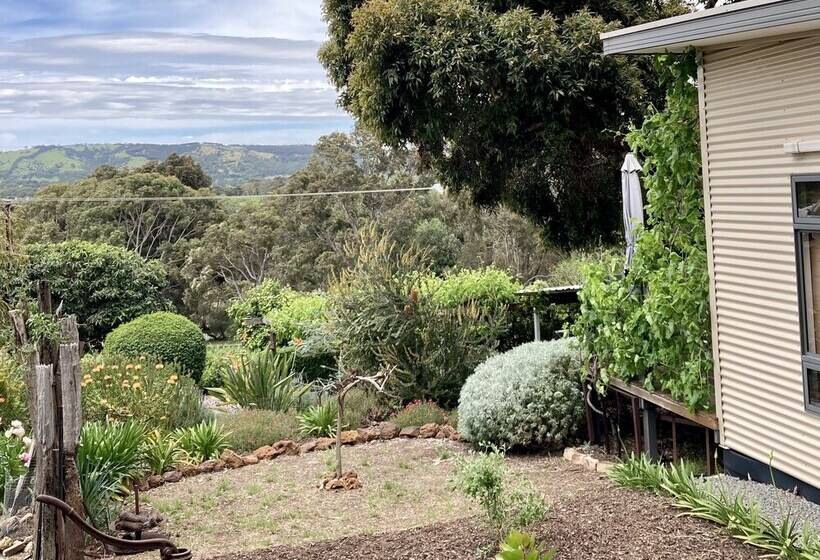 Karawatha Cottages B&b