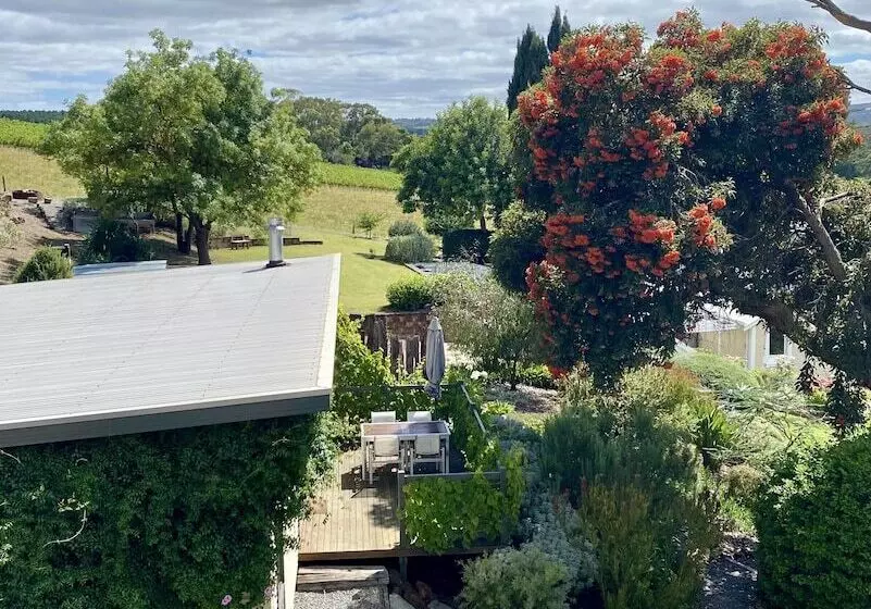 Karawatha Cottages B&b