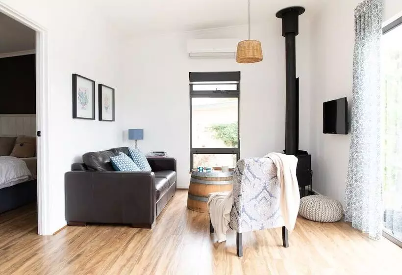 Karawatha Cottages B&b