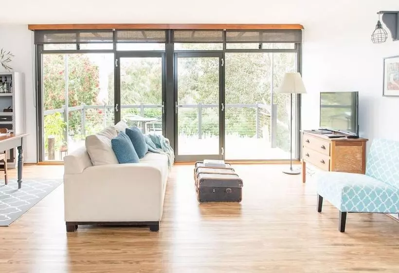 Karawatha Cottages B&b