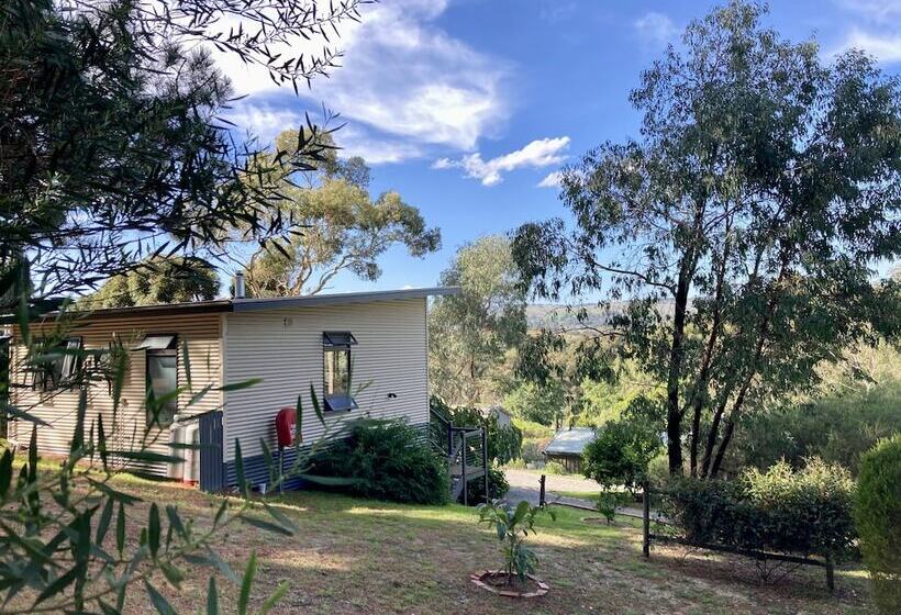 Karawatha Cottages B&b