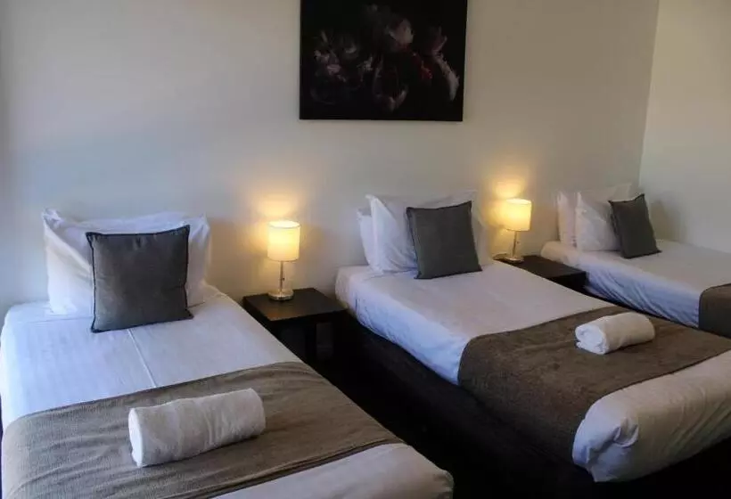 Motelli Alpine Hotel Bright