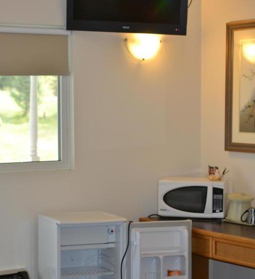 فندق على الطريق Calabogie Motor Inn