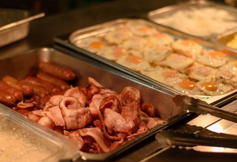 Мотель Oasis Newman