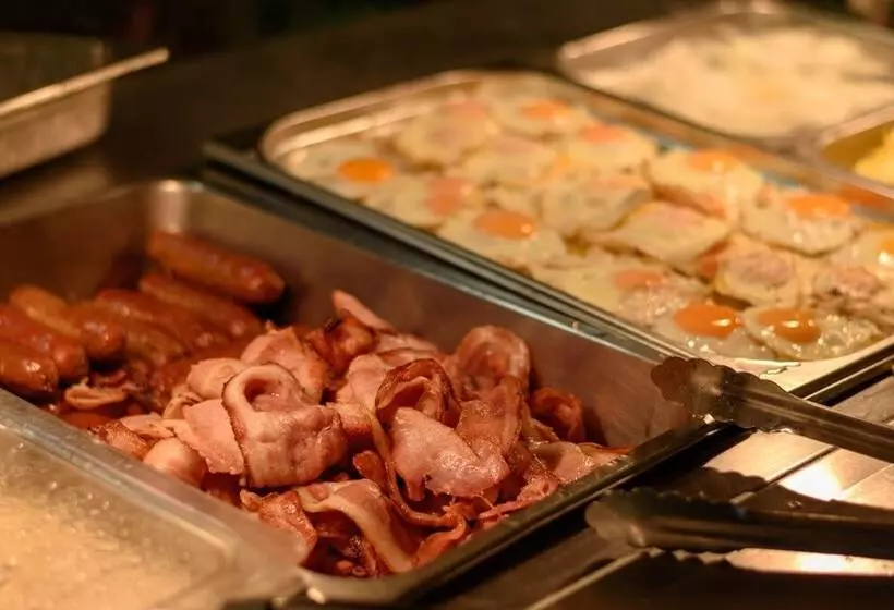 مُتل Oasis Newman