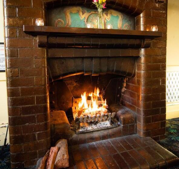 汽车旅馆  The Mile End