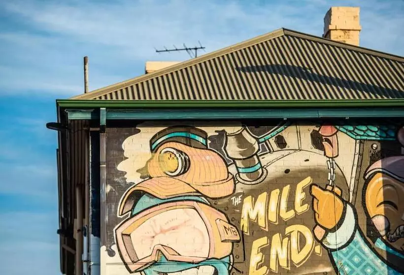 モーテル The Mile End