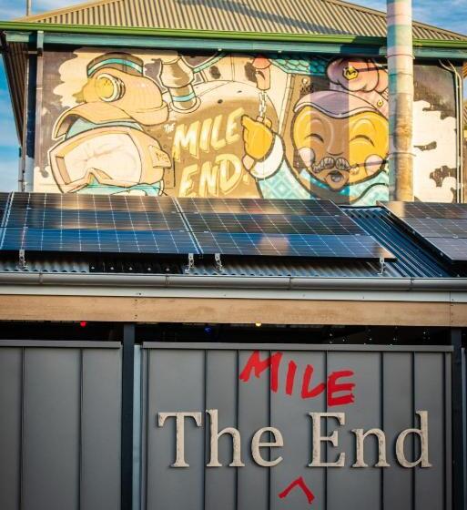 汽车旅馆  The Mile End