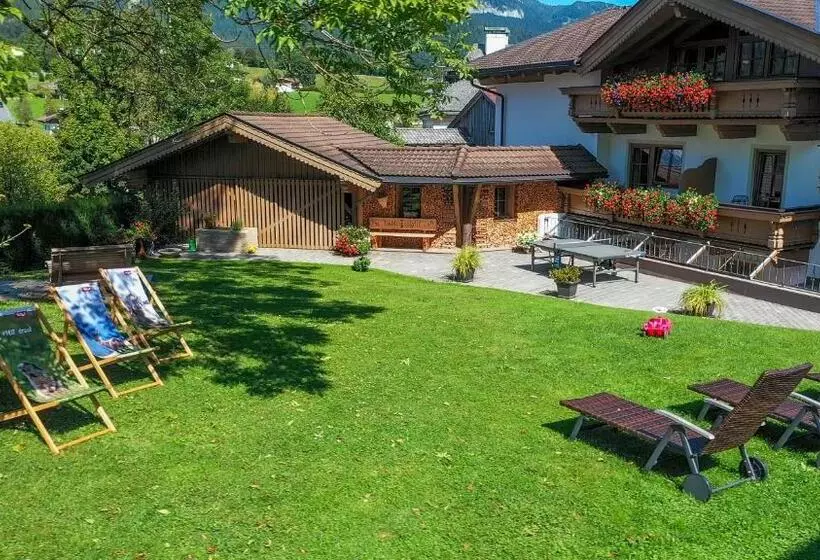 Majatalo Gästehaus Brantlhof Zimmer Und Ferienwohnungen In Going Am Wilden Kaiser